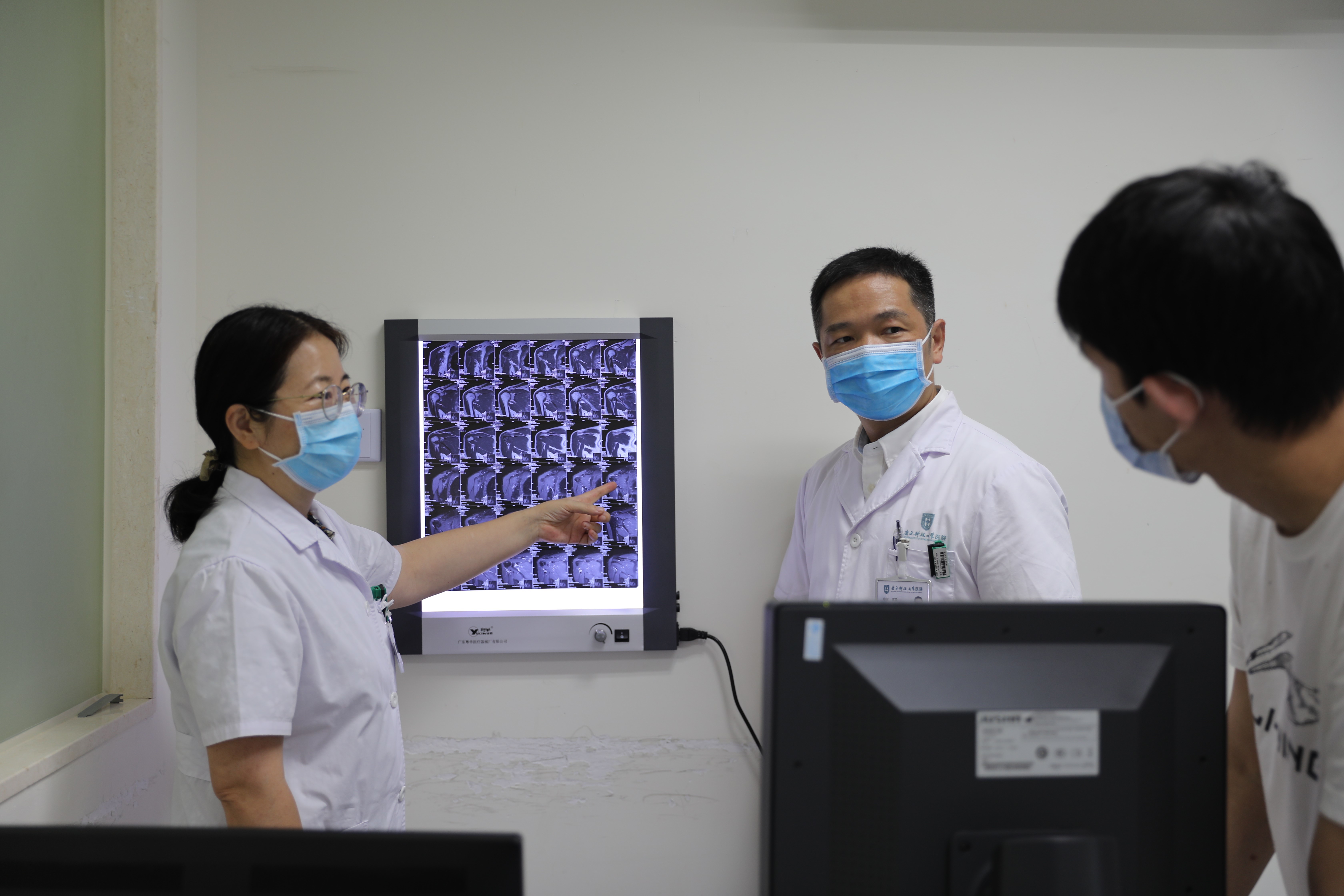 一堆影像学片子找谁看？南科大医院开设“医学影像门诊”来阅片